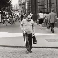 Slepec na námestí SNP - 1961    /od 40x40cm